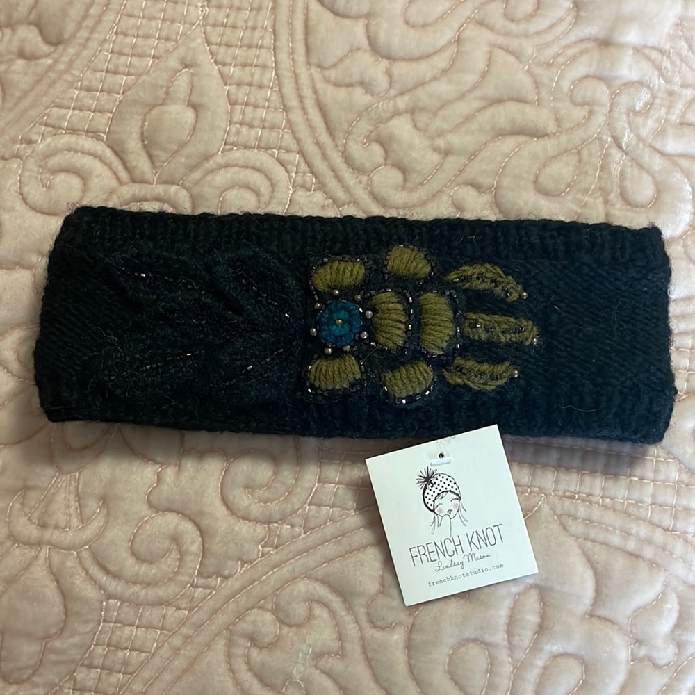 NWT French Knot Headband